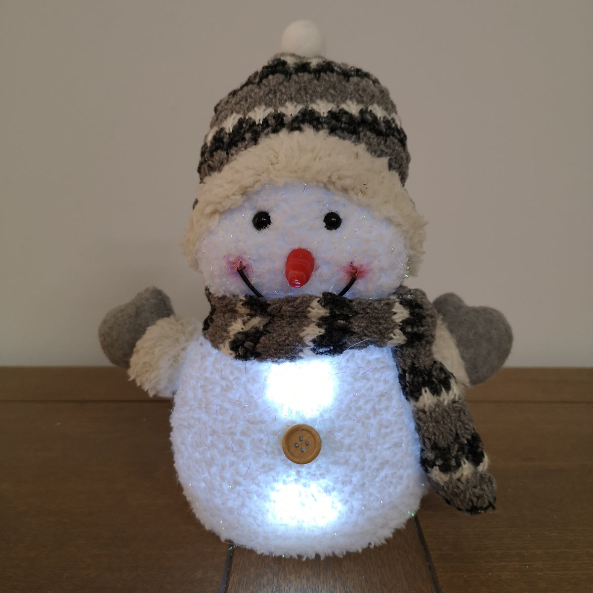 22cm Battery Operated Flashing LED Christmas Snowman in a Choice of Colour