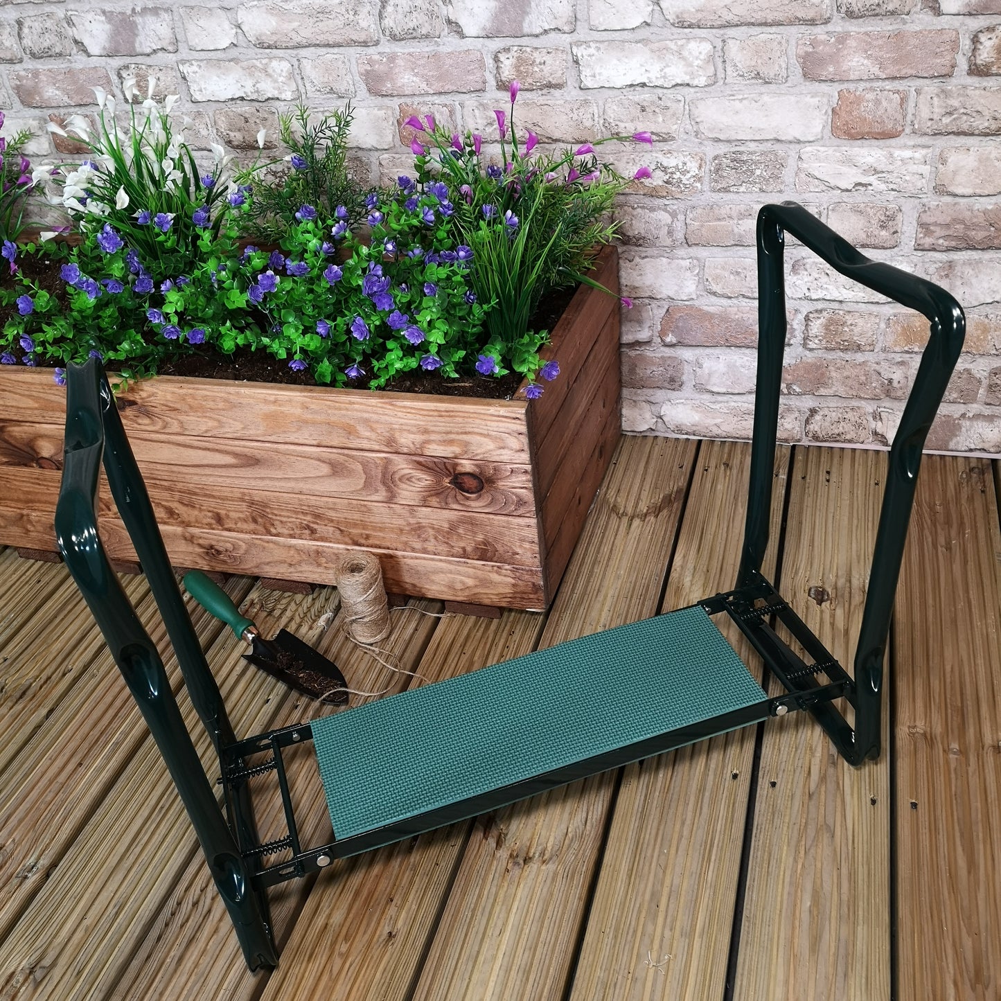 Folding Garden / Gardening Padded Kneeler and Seat