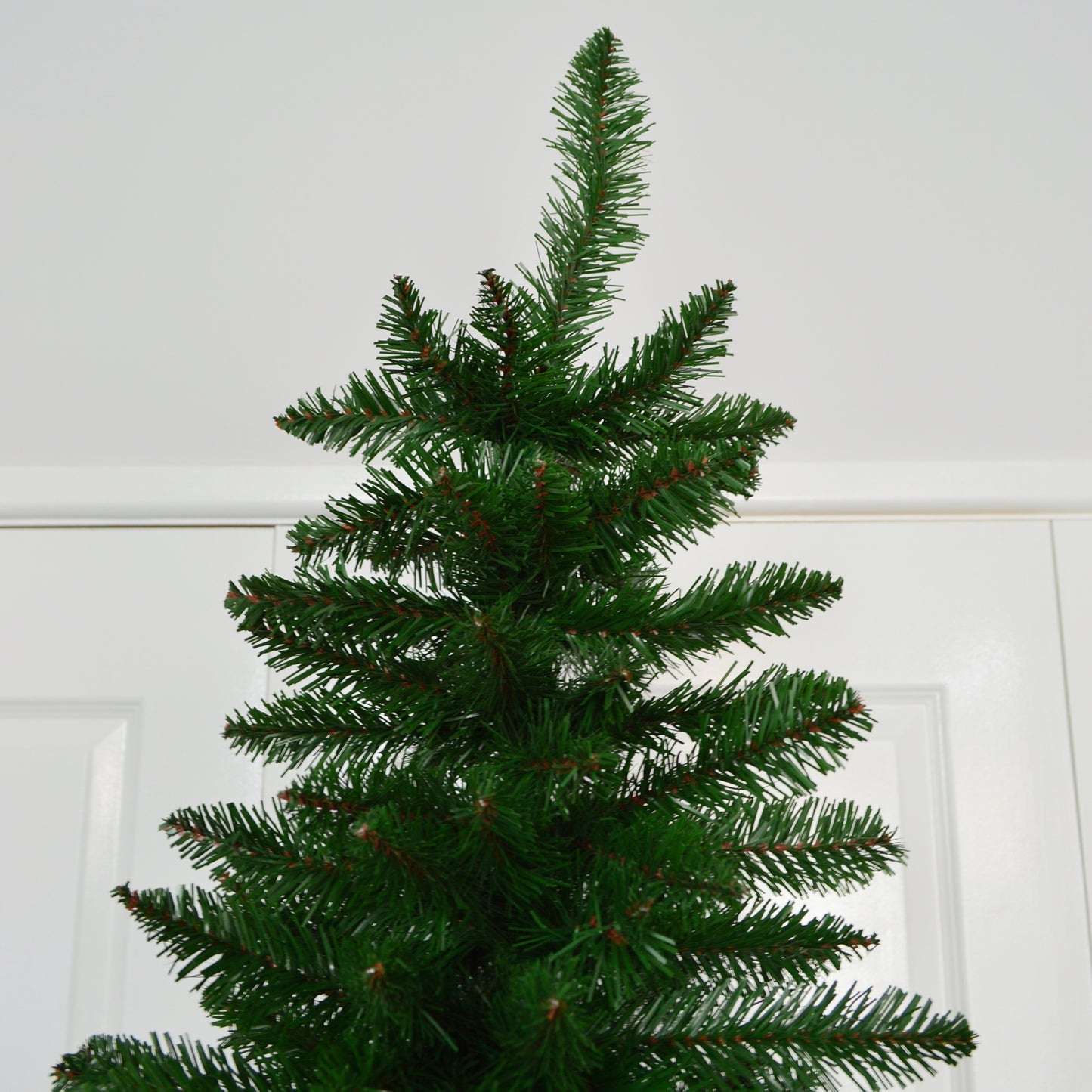 7ft (210cm) Newfoundland Slim (106cm) Pine Christmas Tree with 866 tips