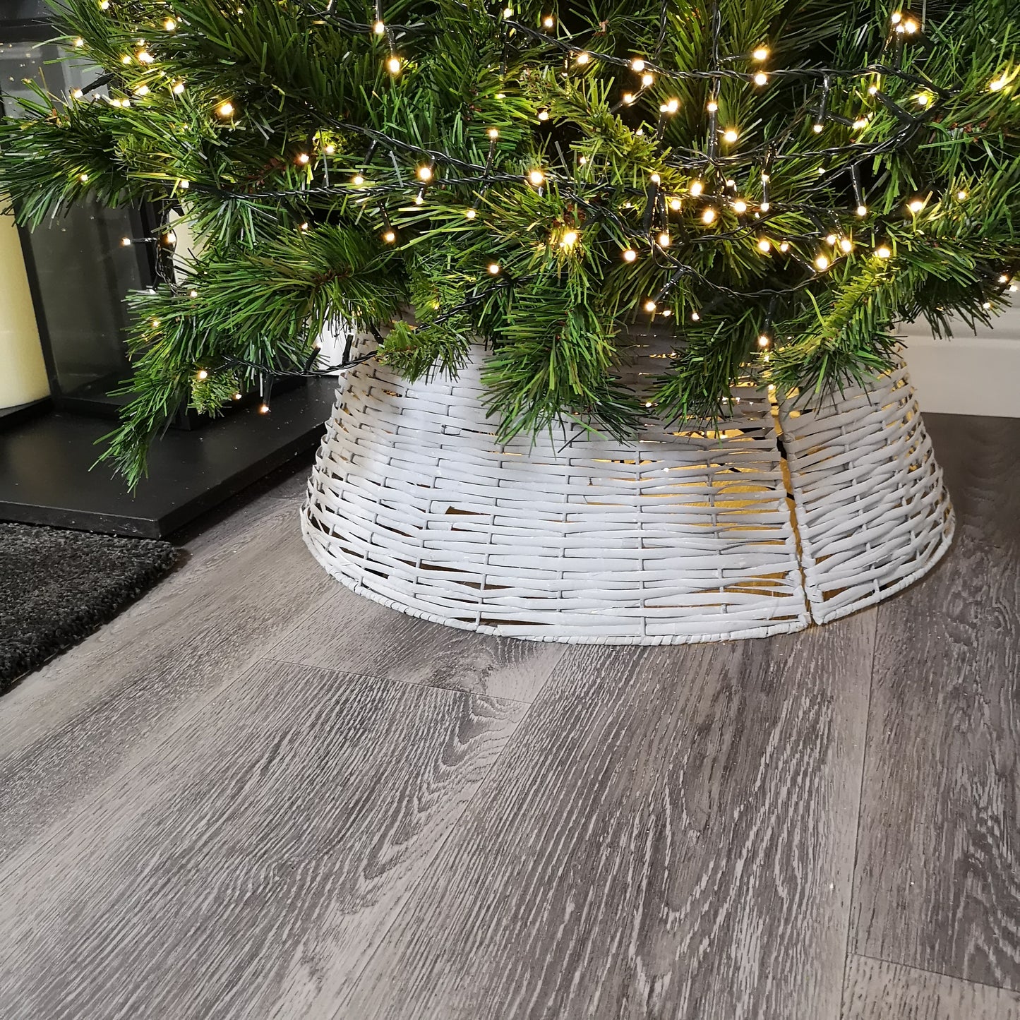 40/58cm Samuel Alexander KD Willow Christmas Tree Skirt Wicker Rattan- Medium Light Grey