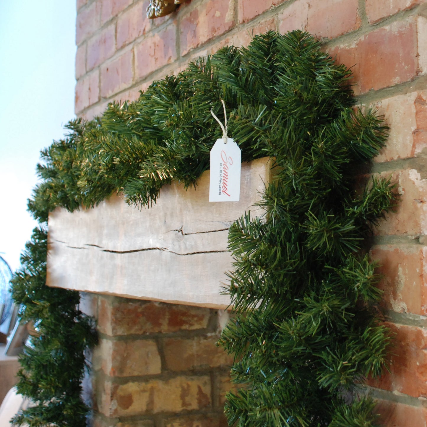 Choice of 6ft or 9ft Luxury Christmas Garlands with Plain / Snowy / Pine Cones